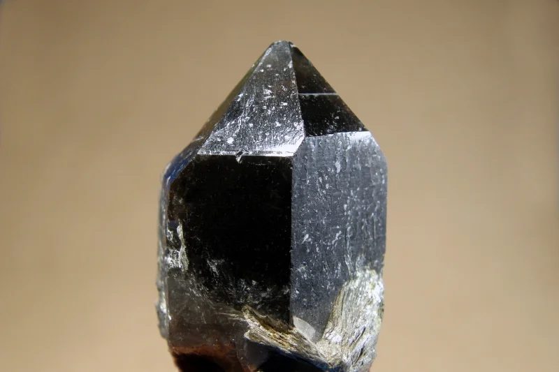 Quartz (var. morion)