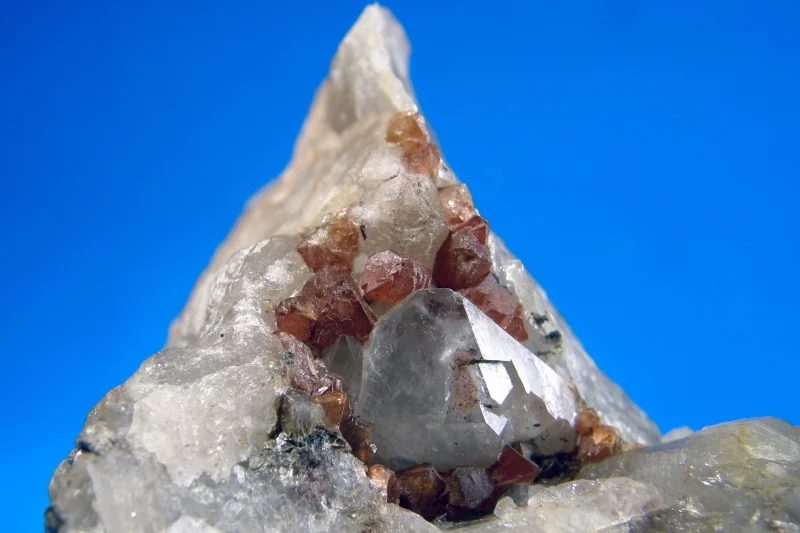 Mineral photo of Scheelite from locality Cínovec, Czech Republic