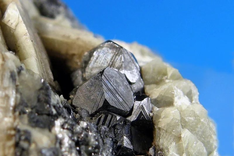 Diopside, Magnetite
