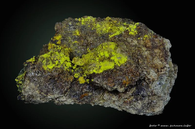 Rabejacite, Uranopilite, Zippeite