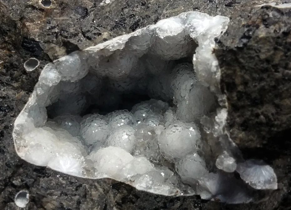 Thomsonite-(Ca)