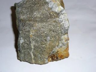 Mineral photo of Gold from locality Zlatý Chlum, Czech Republic