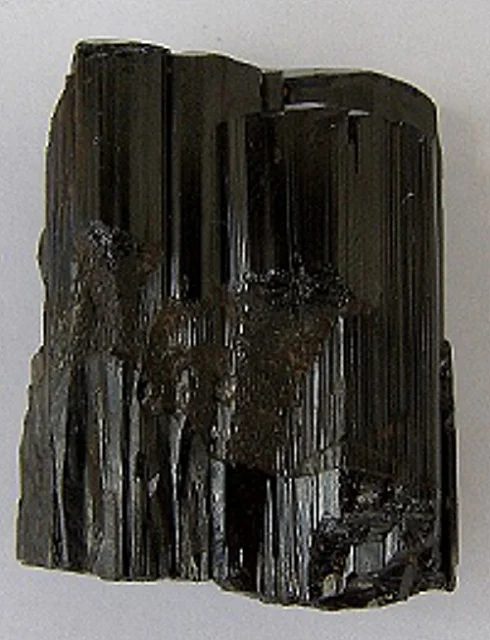 Mineral photo of Schorl from locality Bobrůvka, Czech Republic
