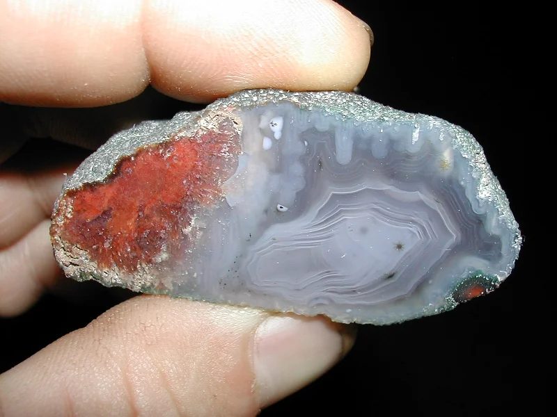 Mineral photo of Agate from locality Morcinov, Czech Republic
