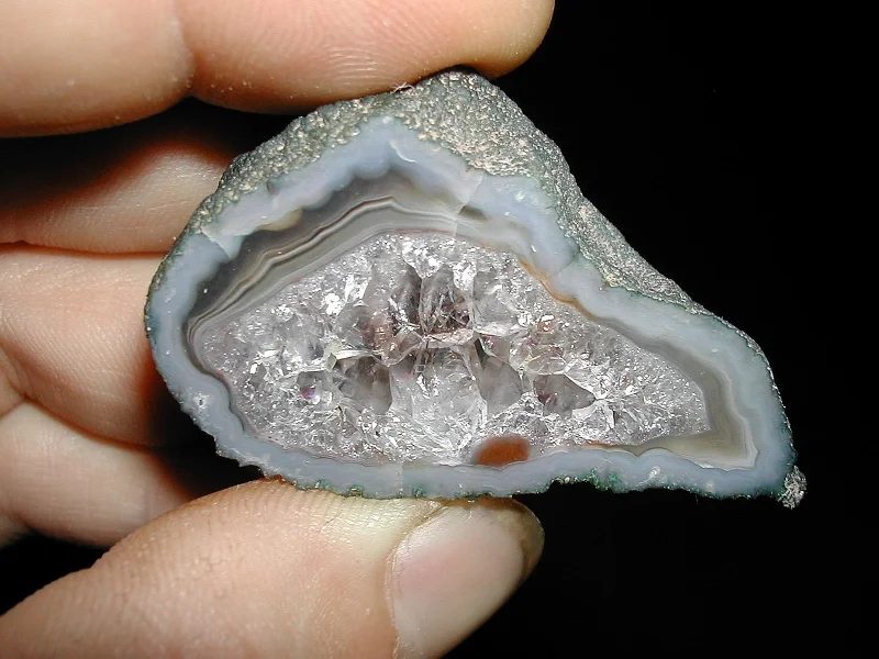 Mineral photo of Agate from locality Morcinov, Czech Republic