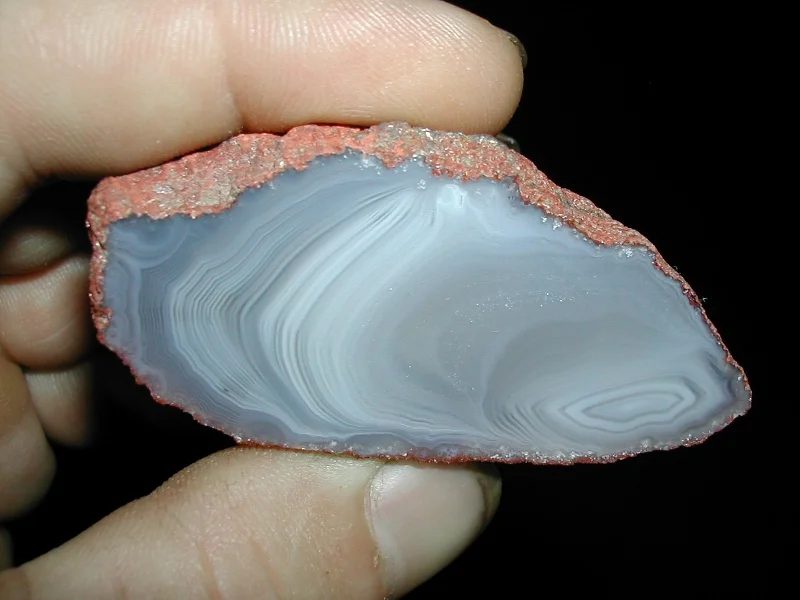 Mineral photo of Agate from locality Morcinov, Czech Republic