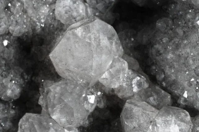 Mineral photo of Analcime from locality Zálezly, Czech Republic