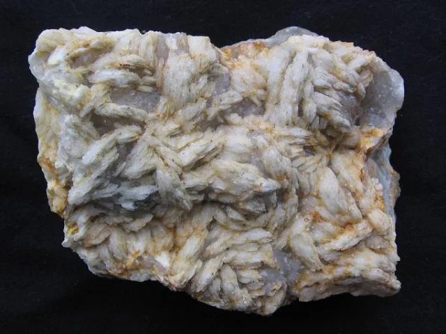 Mineral photo of Baryte from locality Běstvina, Czech Republic
