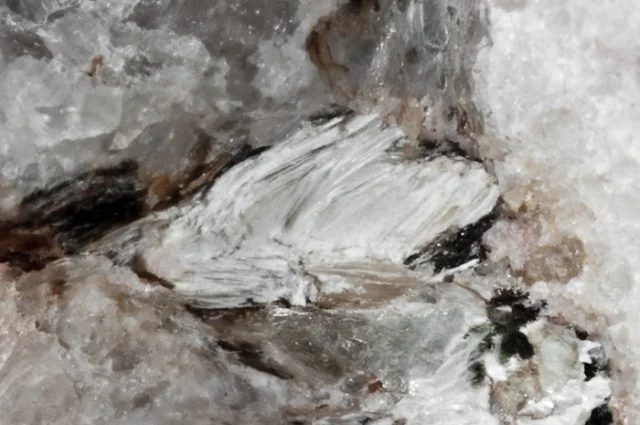 Mineral photo of Bavenite from locality Maršíkov, Czech Republic