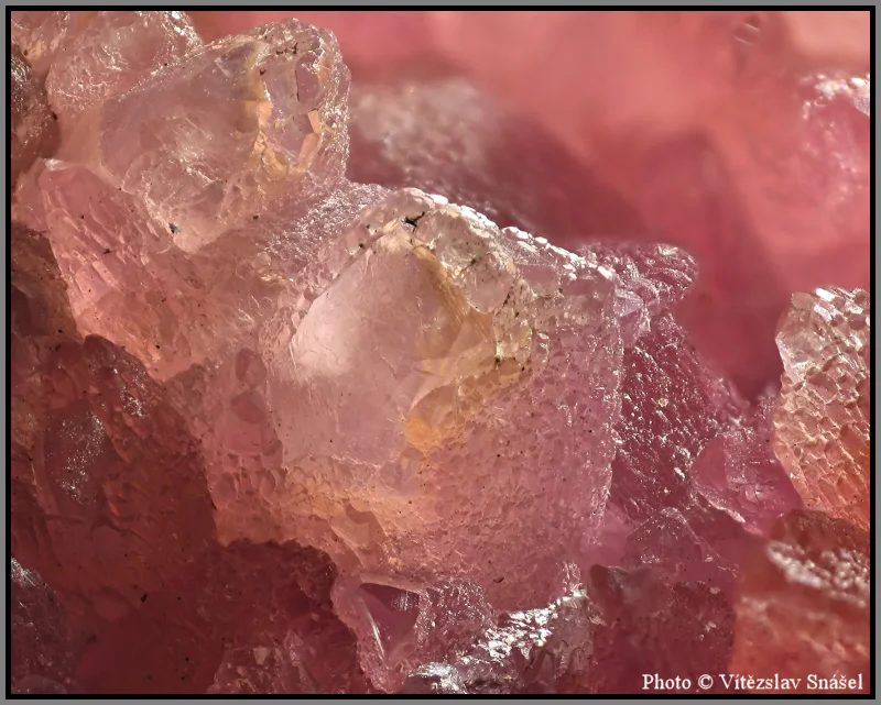 Calcite (var. cobaltoan calcite)