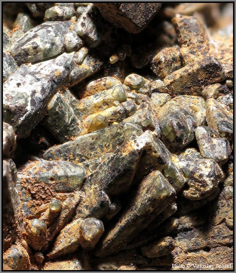 Mineral photo of Diopside from locality Slyudyanka, Russia