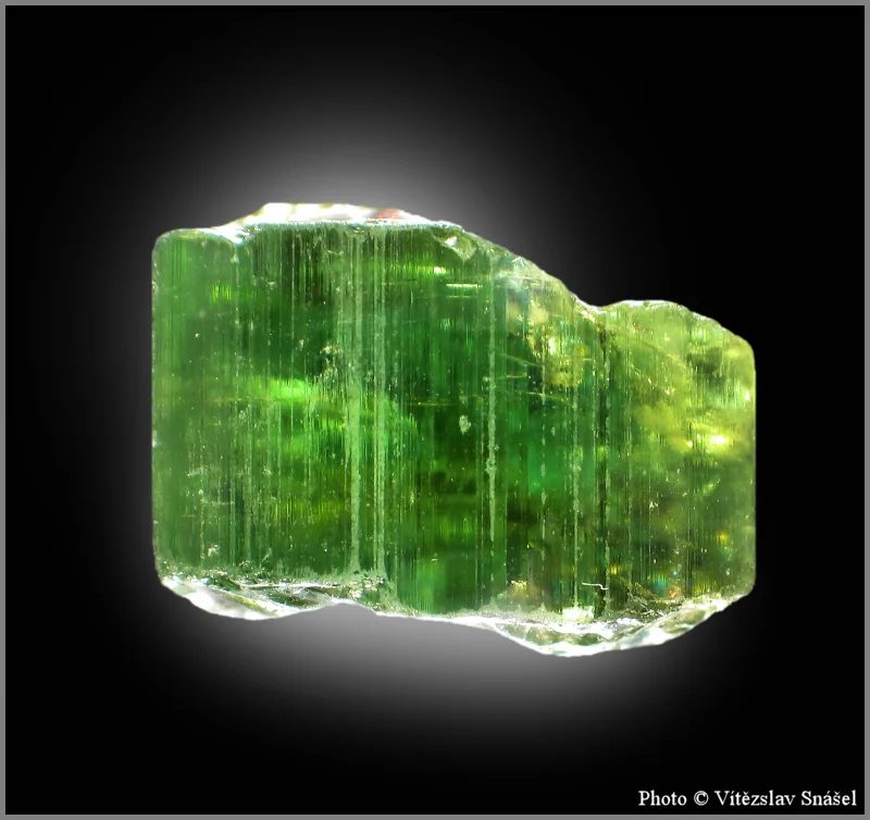 Mineral photo of Elbaite (var. verdelite) from locality Minas Gerais, Brazil