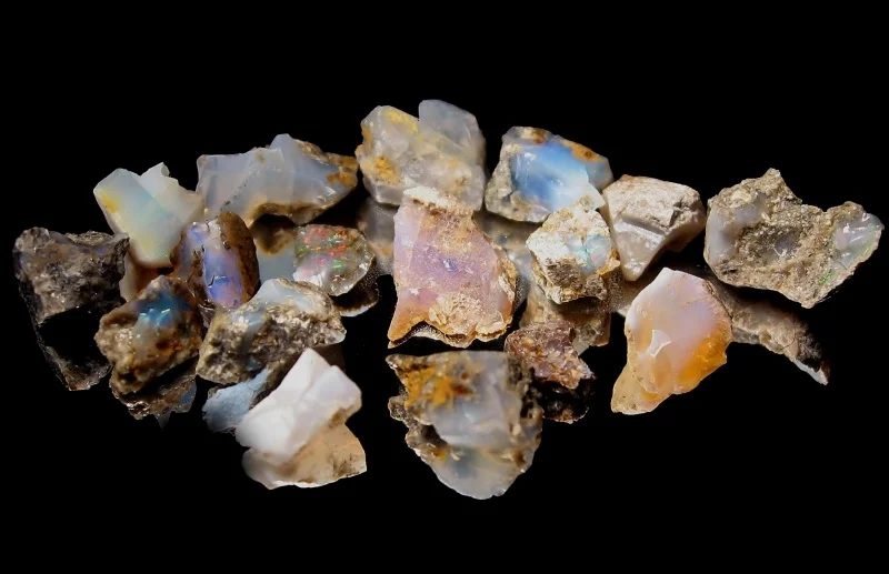Mineral photo of Opal from locality Dubník, Slovakia