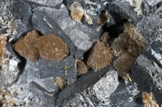 Mineral photo of Pyromorphite from locality Stříbro, Czech Republic