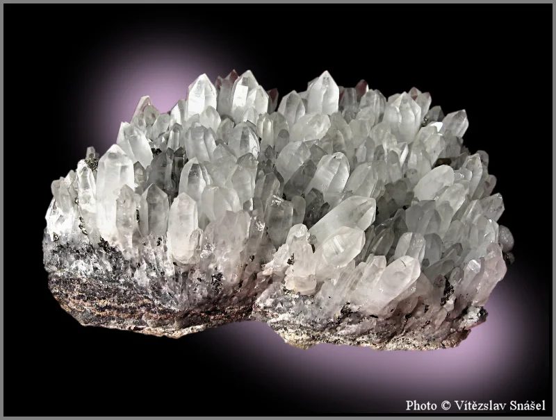 Mineral photo of Quartz from locality Cavnic, Romania