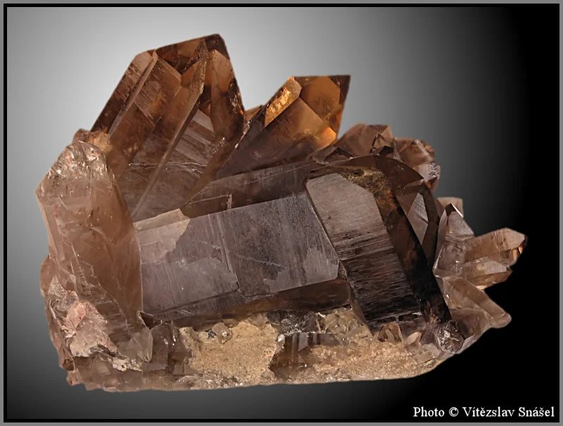 Quartz (var. smoky)