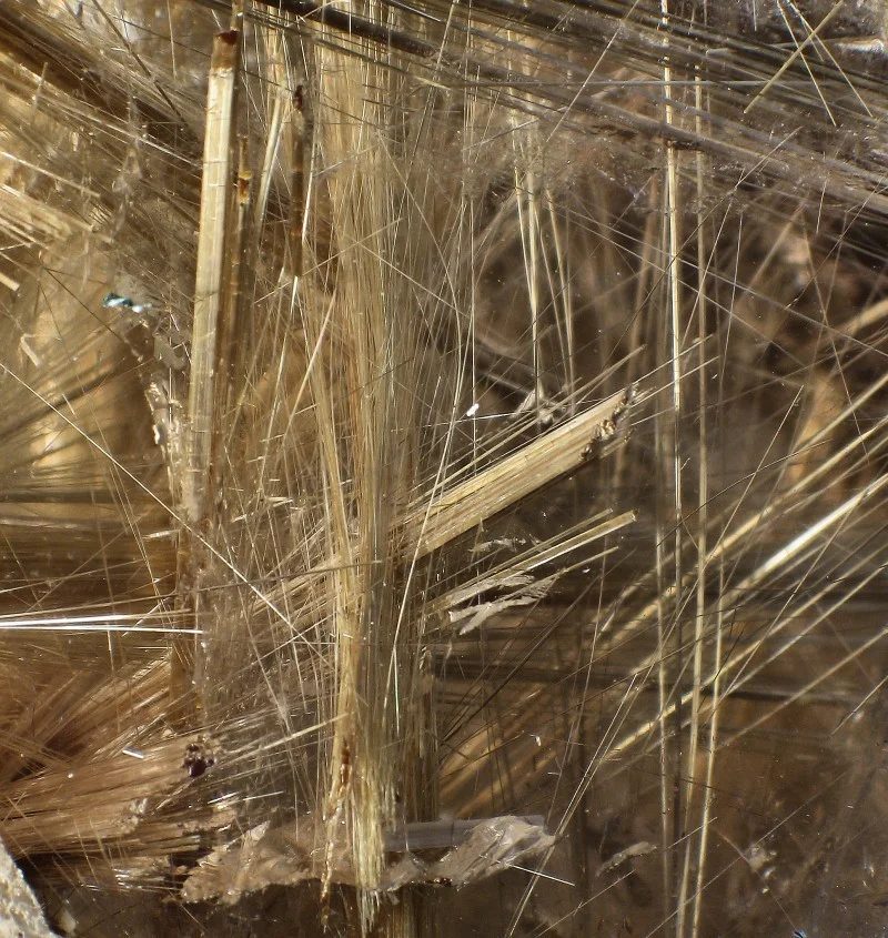 Mineral photo of Rutile from locality Minas Gerais, Brazil