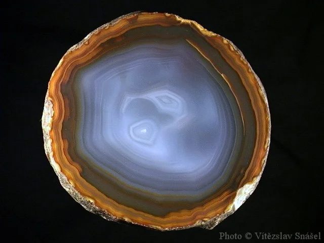 Mineral photo of Agate from locality Rio Grande do Sul, Brazil