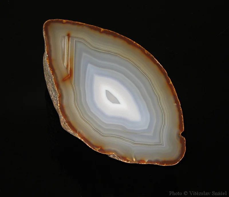 Mineral photo of Agate from locality Rio Grande do Sul, Brazil
