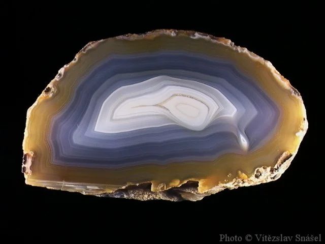 Mineral photo of Agate from locality Rio Grande do Sul, Brazil