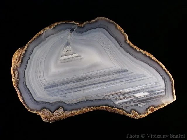 Mineral photo of Agate from locality Rio Grande do Sul, Brazil