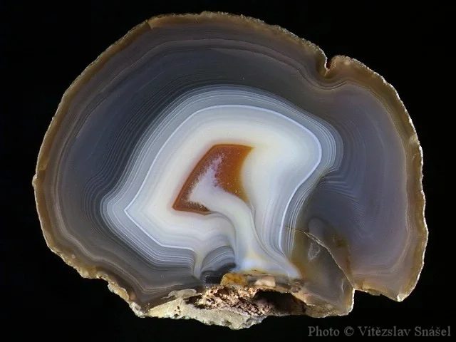 Mineral photo of Agate from locality Rio Grande do Sul, Brazil