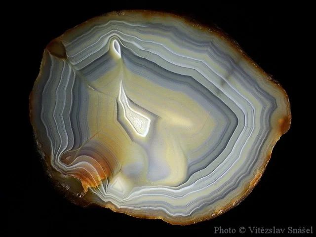 Mineral photo of Agate from locality Rio Grande do Sul, Brazil