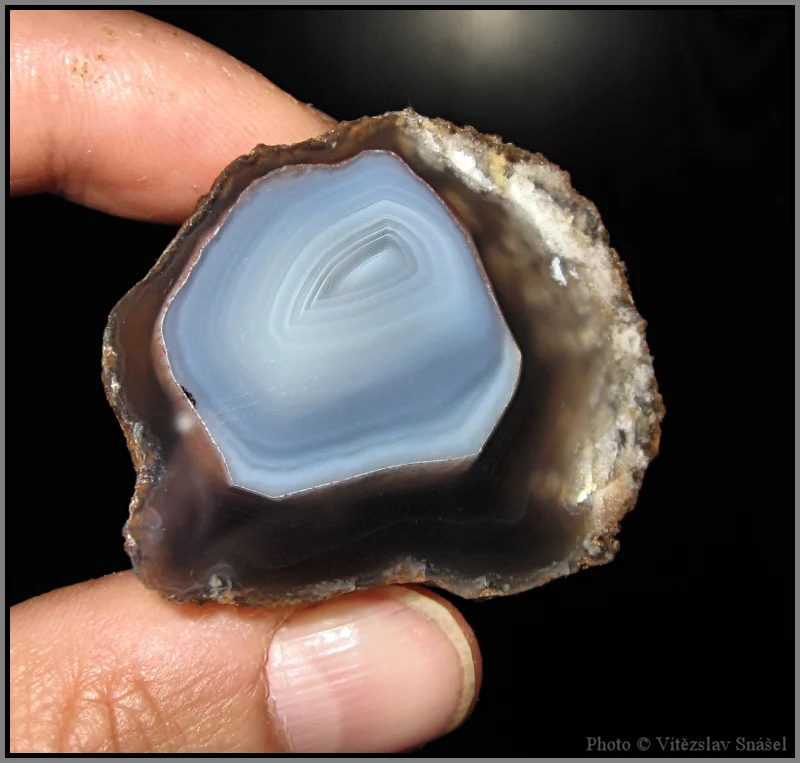 Mineral photo of Agate from locality Dráčov, Czech Republic