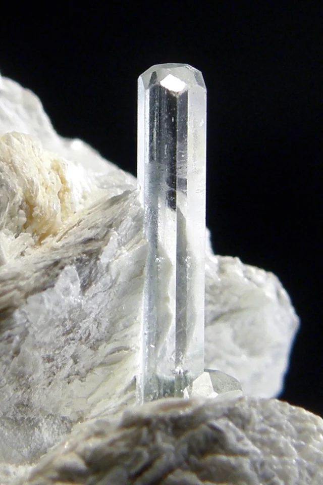 Beryl (var. aquamarine)