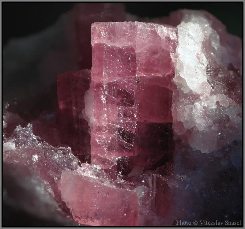Mineral photo of Elbaite (var. rubellite) from locality Minas Gerais, Brazil