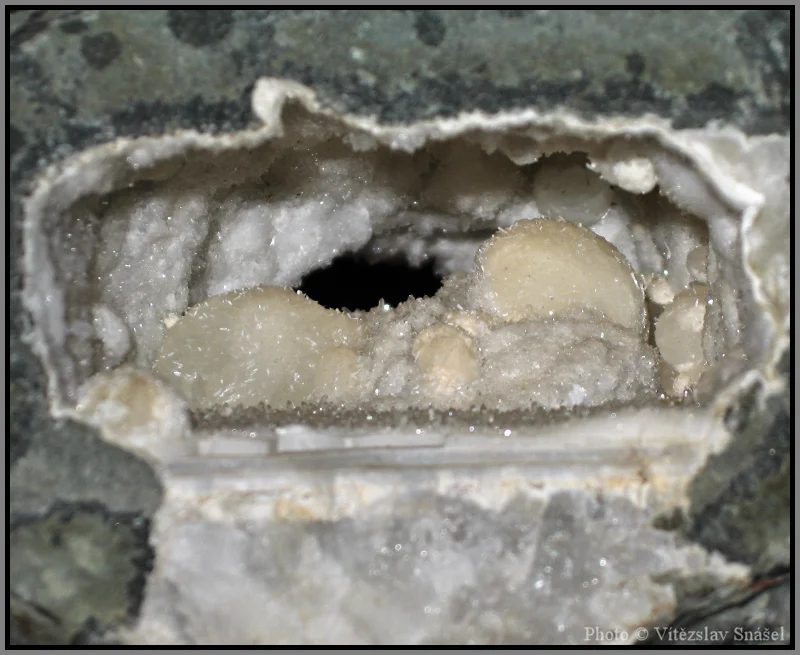 Gyrolite