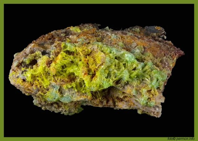 Mineral photo of Pyromorphite from locality Příbram-Bohutín, Czech Republic