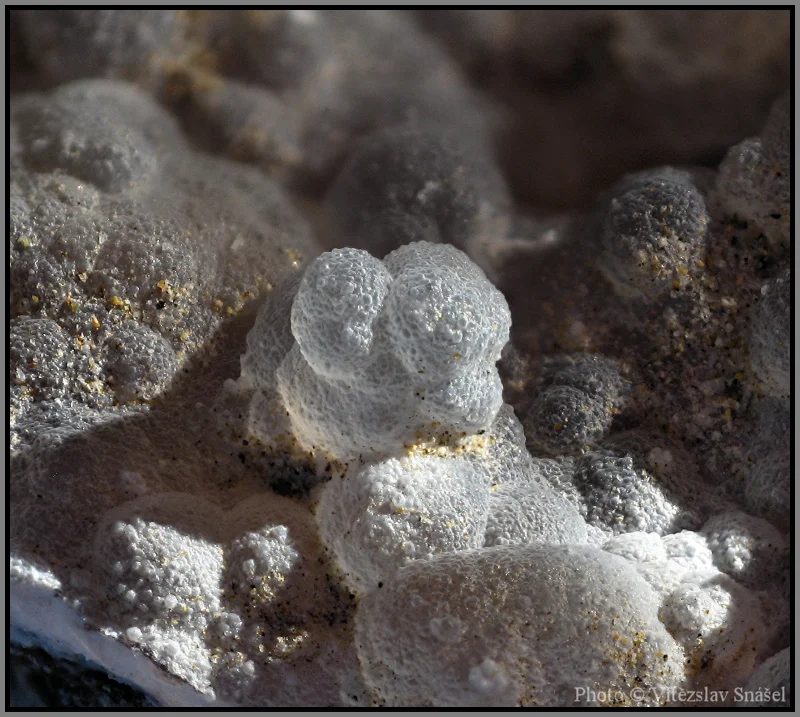 Quartz (var. chalcedony)
