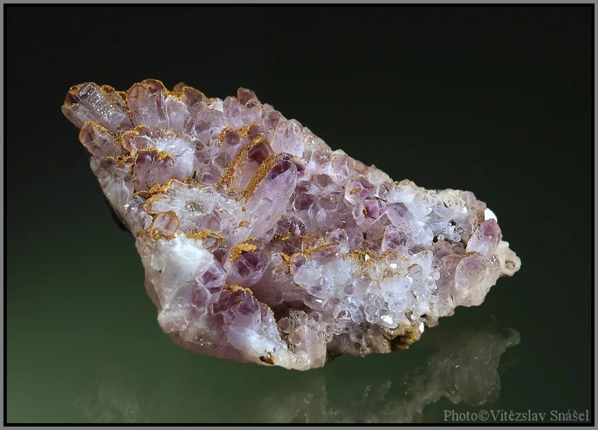 Quartz (var. amethyst)