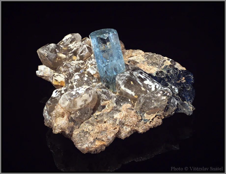 Beryl (var. aquamarine)