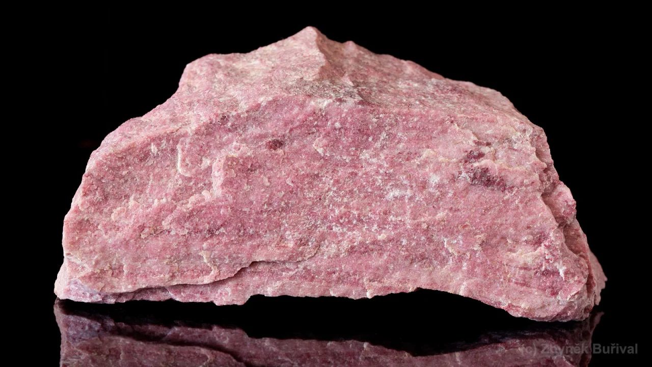 Zoisite (var. thulite)