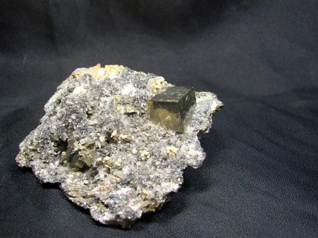 Mineral photo of Calcite, Pyrite, Quartz from locality Banská Štiavnica, Slovakia