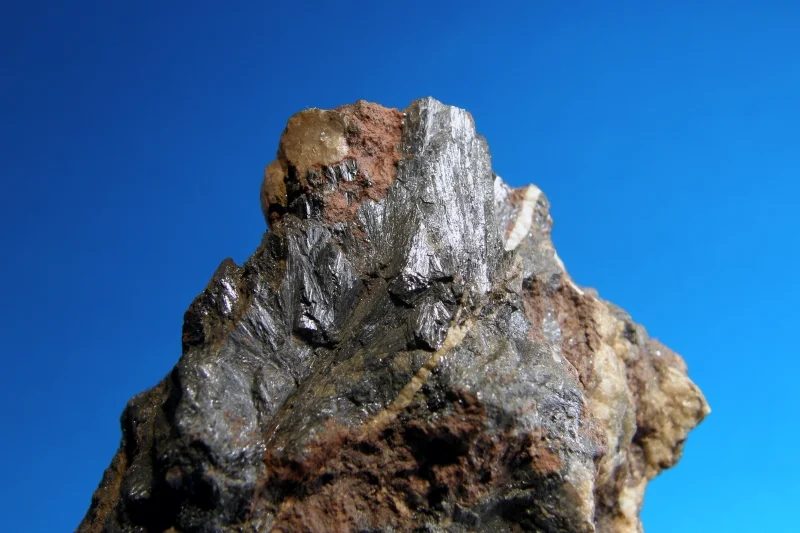 Mineral photo of Goethite from locality Vrančice, Czech Republic