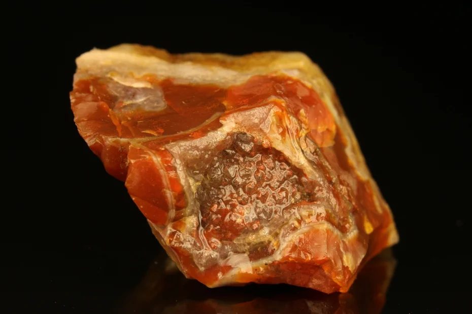 Mineral photo of Agate from locality Horní Halže, Czech Republic
