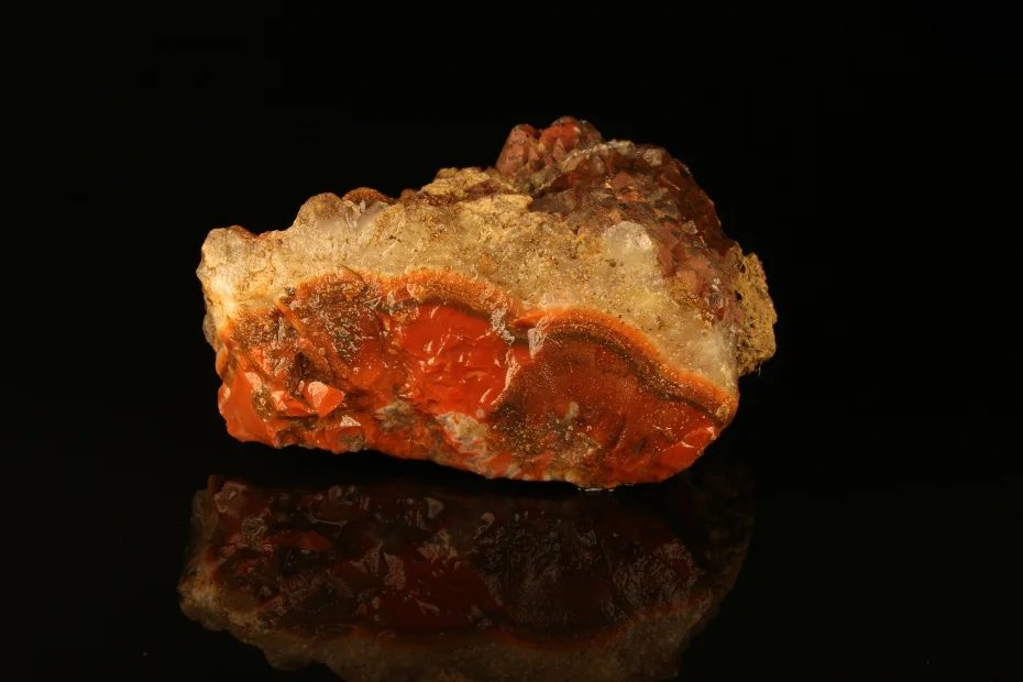 Mineral photo of Agate from locality Horní Halže, Czech Republic