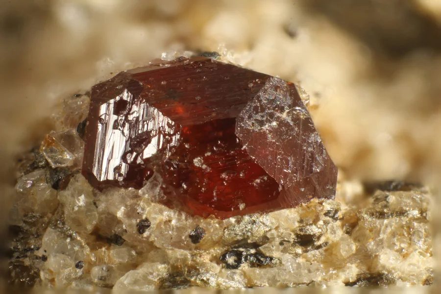 Mineral photo of Spessartine from locality Rasovna, Maršíkov, Czech Republic