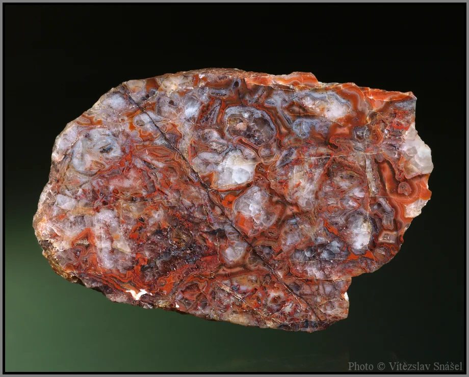 Mineral photo of Agate from locality Horní Halže, Apolena, Czech Republic