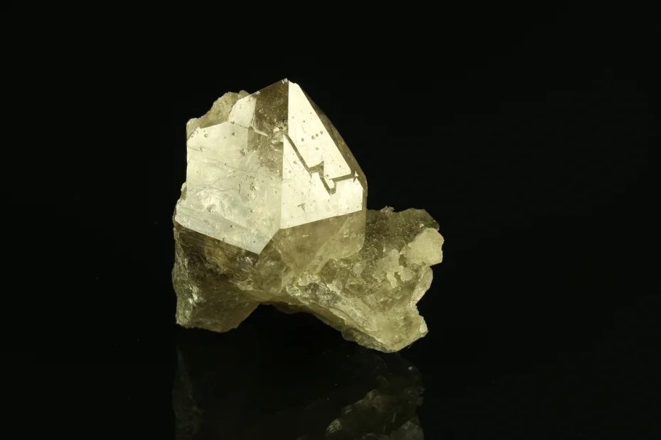 Quartz (var. smoky)