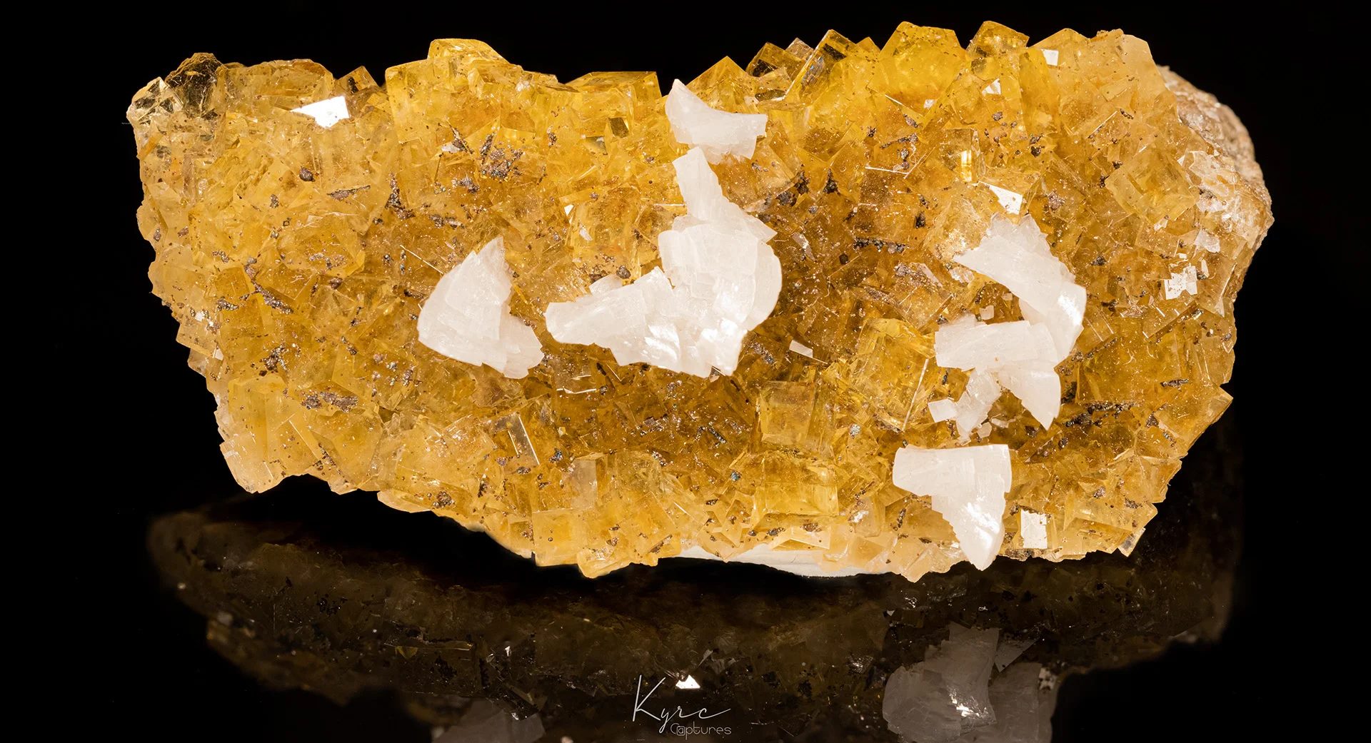 Dolomite, Fluorite