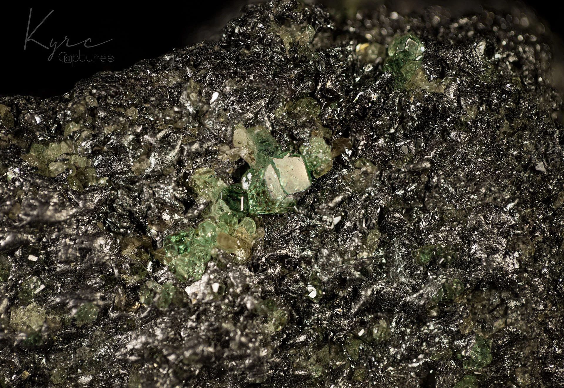 Diopside, Graphite, Tsavorite