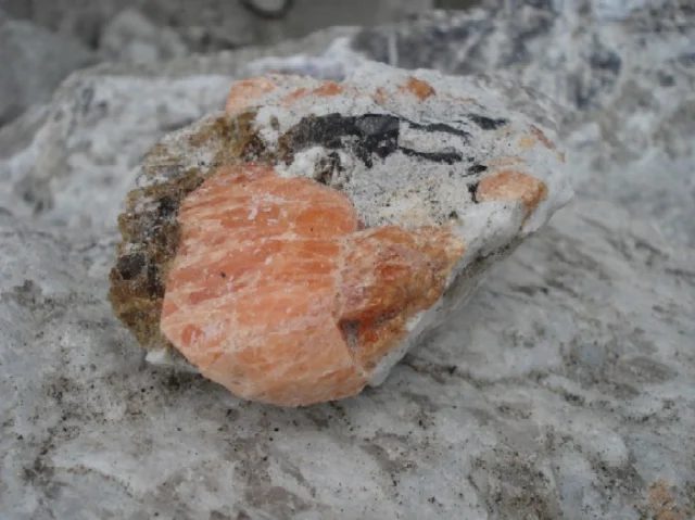 Mineral photo of Spessartine from locality Malkhan, Russia