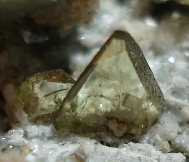 Mineral photo of Titanite from locality Shigar District, Gilgit-Baltistan, Pakistan