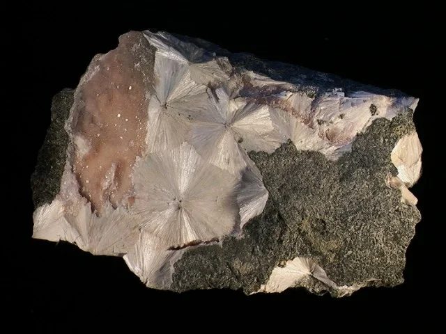 Mineral photo of Pectolite from locality Želechovské údolí, Czech Republic