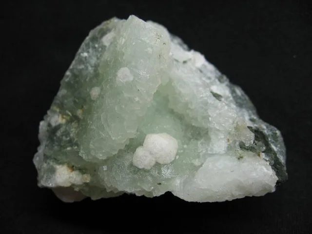 Mineral photo of Analcime, Prehnite from locality Libodřice, Czech Republic