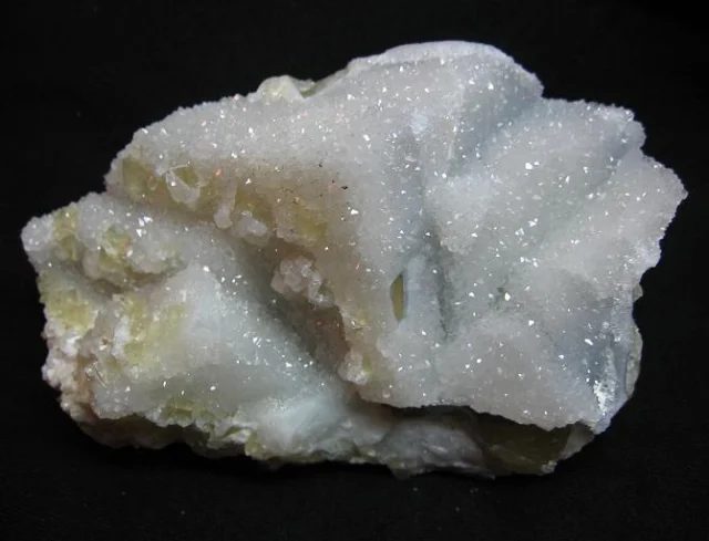 Mineral photo of Fluorite, Quartz from locality Běstvina, Czech Republic